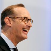 Allianz kauft in Großbritannien zu