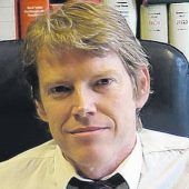 Schmutzige Garagenwände im Blick