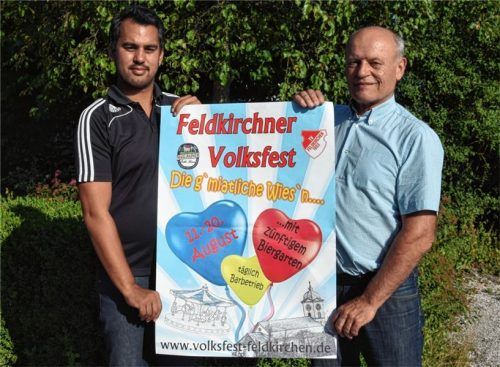 Als Volksfestleiter feiert Oliver Mehringer (links) heuer in Feldkirchen-Westerham Premiere. Gemeinsam mit TV-Vorstand Anton Kammerloher freut er sich auf die „gmiatliche Wiesn“, die am Freitag, 11. August, startet. Foto Merk