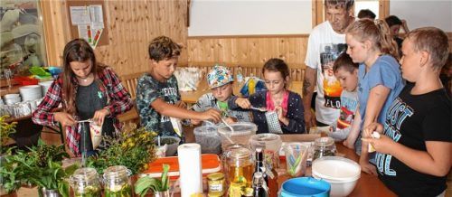 Auch ein Kräutertag  stand auf dem Programm. Fotos  Weinzierl