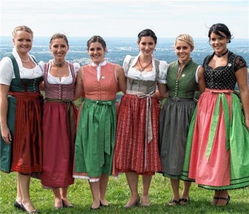 Das sind sie: die sechs Finalistinnen. Wer heute Abend das Rennen macht, bleibt spannend. Foto re
