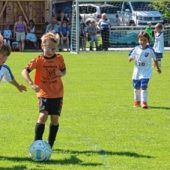 Jüngste Sportler liefern sich Lokalderby