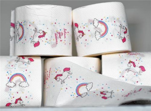 Einhörner, Regenbögen und Sternchen: Markus Kammerl rät dazu, sich beim Kauf von Toilettenpapier nicht vom Design verleiten zu lassen.Foto dpa
