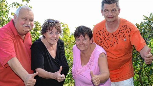 Heute gibt es eine große Sause in Halfing. Denn der 25. August hat im Familienclan Wagner/Lüke eine große Bedeutung. Da wurde Hochzeit gefeiert, die sich heute zum 50. und 25. Mal jährt.Fotos ammelburger