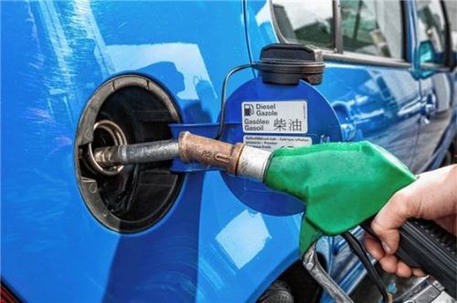 Nicht umsonst haben einige Autohersteller spezielle Tankstutzen in ihren Fahrzeugen eingebaut, die nur für Zapfpistolen an der Dieselsäule geeignet sind. Doch die meisten Pkw sind ohne sogenannten Fehlbetankungsschutz unterwegs. Foto  Auto-Medienportal.Net/Dekra