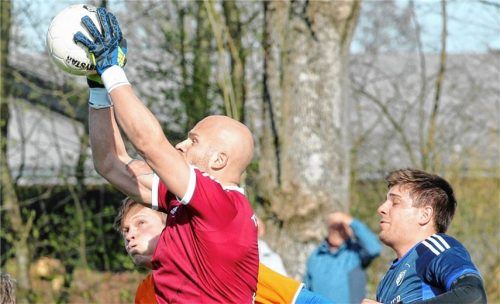 Probleme mit der Bandscheibe und noch nicht im Vollbesitz seiner Kräfte: Keeper Michael Endlmaier. Foto  Buhholz