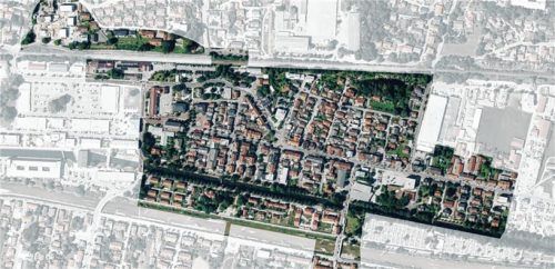 Die Innenstadt umfasst das Gebiet des städtebaulichen Entwicklungskonzeptes, das derzeit entwickelt wird. Es verläuft entlang von Rosenheimer- und Bahnhofstraße, inklusive Glasberg und Werkssiedlung, allerdings ohne Alte Spinnerei.Foto re