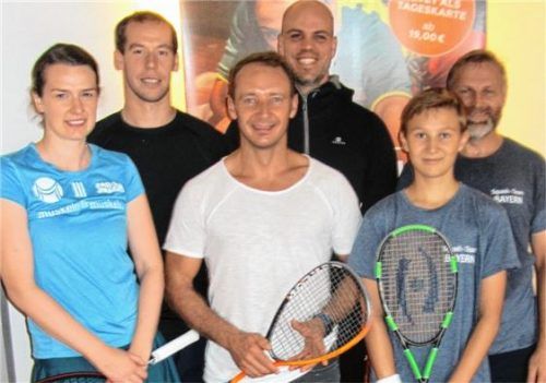 Die Rosenheimer im Team Bayern: Kathrin Hauck, Rudi Rohrmüller, Willi Wagmann, Christopher Aßmann, Benedikt Friedl und Erwin Friedl (von links).
