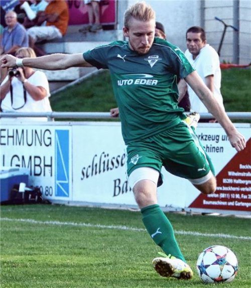 Dominik Reichmacher und der SB/DJK Rosenheim wollen den Schwung der letzten Partien mitnehmen.Foto Fehrmann