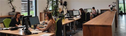 Gearbeitet wird im schönen, großen Büro. Kurze Wege waren den Mitarbeiterinnen wichtigFotos eder