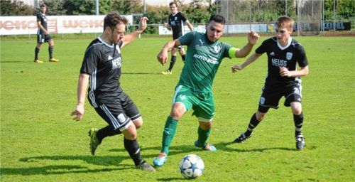 Große Fairplay-Aktion: Yasin Temel (Mitte) verzichtete beim 0:0 auf ein sicheres Tor.