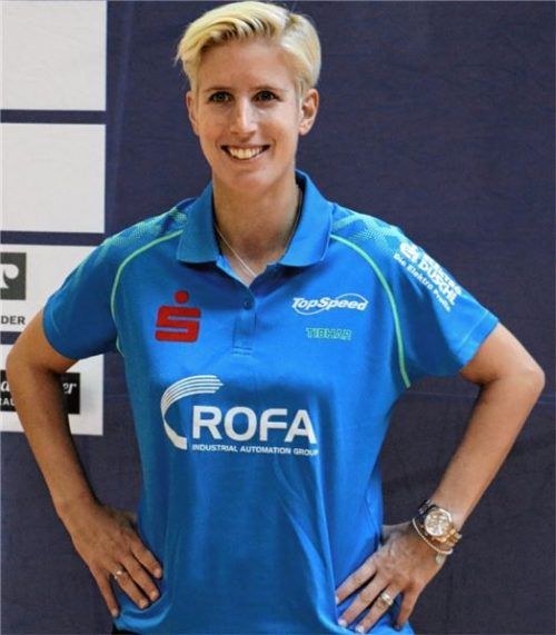 Kristin Lang wird aufgrund ihrer Schwangerschaft in der Vorrunde nicht mehr spielen, übernimmt aber zumindest heute Abend das Coaching.Foto Erlich