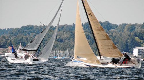 Starkwind blies beim Drei-Buchten-Törn des SC Breitbrunn-Chiemsee.Fotos Niessen