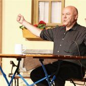 250 Besucher lachten mit Toni Lauerer
