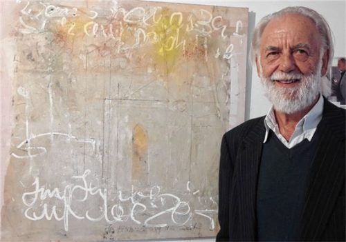 Alfons Röckl vor seinem Bild „Im Hinblick auf die Zeit“. Foto Heuser