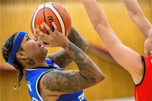 Auch in Bedrängnis stark: Wasserburgs Monique Reid.
