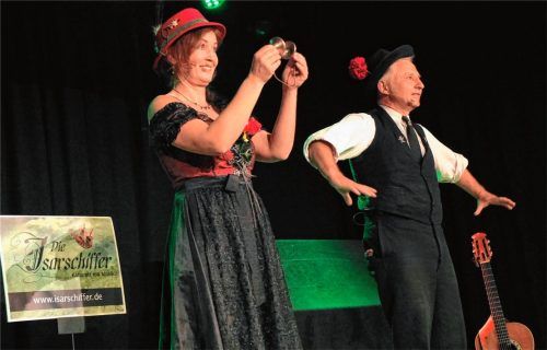 Da tönten die „Glöckla“: Die „Isarschiffer“ überzeugten beim Auftakt der Kleinkunsttage. Foto Jacobi