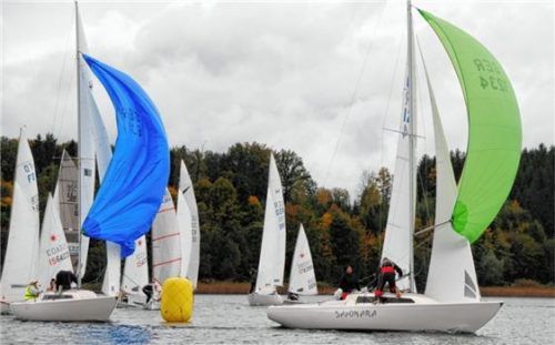 Das Absegeln war heuer die letzte Simssee-Segelregatta.

Foto Niessen