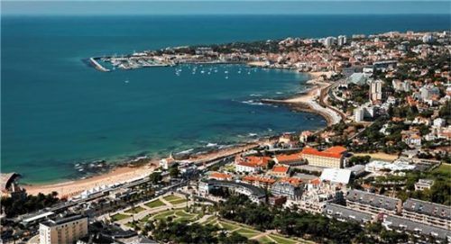 Das ehemalige Fischerdorf Cascais liegt nur 25 Kilometer vor den Toren Lissabons direkt am Atlantik.
