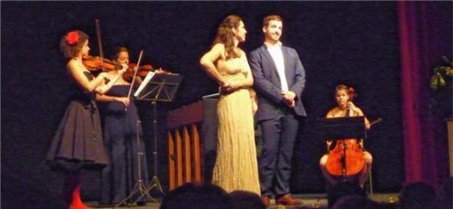 Das Ensemble Damenwahl im Ballhaus. Foto  Füchtner