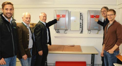 Der Zähler läuft: (von links) Tobias Pastl von Abel Retec, Georg Beyschlag, Philipp Ramming, Peter Solnar und David Schmidtner. Foto reh