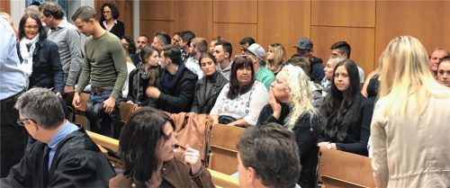 Die Betroffenheit ist weiter groß: Auch gestern war das Interesse am Prozess um den tödlichen Unfall enorm. Foto auer