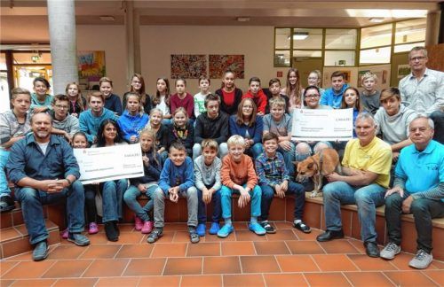 Die fitten Teilnehmer des Schülerlaufs.Foto re