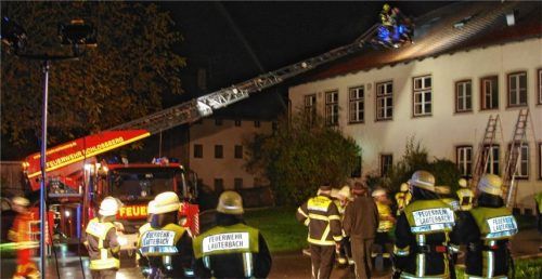 Die Zusammenarbeit zwischen den Feuerwehren klappte reibungslos. Foto re