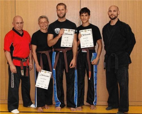 Drei Braungürtel für Kun-Tai-Ko Brannenburg