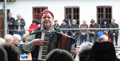 Eine besondere Gaudi: Kirchweihmontag im Bauernhausmuseum