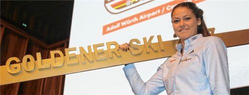 Für die Wahl-Rosenheimerin Carina Vogt ist es bereits der vierte „Goldene Ski“.