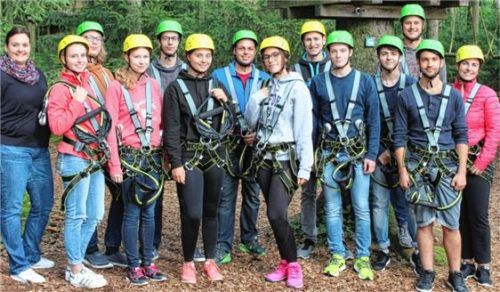 Haas Fertigbau GmbH: Elf junge Nachwuchskräfte legen das Fundament für ihre berufliche Zukunft und starteten bei Haas Fertigbau in Falkenberg ihre Ausbildung.