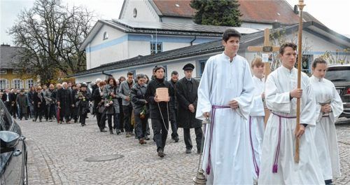 Hunderte Trauergäste erwiesen Toni Müller die letzte Ehre