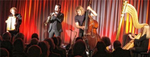 Immer auf der Suche nach neuen Klängen: (von links) Andreas Hinterseher, Mulo Francel, D.D. Lowka und Evelyn Huber.Foto  Benekam