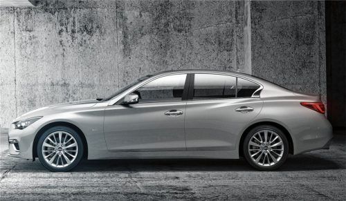 Leidenschaft für das Fahren: die neue Infiniti Q50 Sport Limousine.