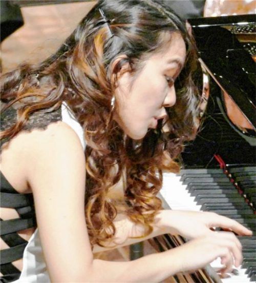 Machte ihrem Vornamen alle Ehre: Mélodie Zhao bot reines Mozart-Glück.Foto  Janka