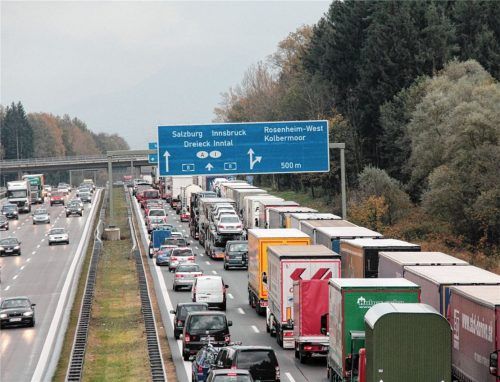 Stillstand: Die Blockabfertigung sorgt für Ärger. Foto reisner