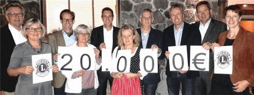 Sieben Lions-Clubs unterstützen 200 Hospizhelferinnen
