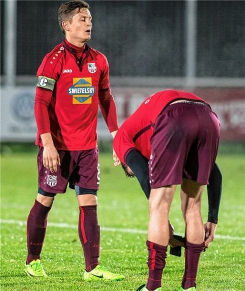 Wieder nichts: Patrick Schön (links) und der SB Chiemgau Traunstein stehen am Tabellenende.Foto Weitz