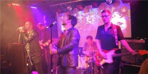 Zum zweiten Mal in Rosenheim: die österreichische Band „Die Buben im Pelz“. Foto  Friedrich