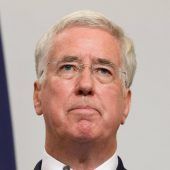 Verteidigungsminister tritt zurück