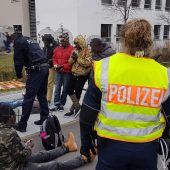 Wieder Migranten auf Zügen eingereist