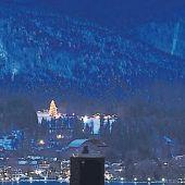 Hoeneß’ Christbaum strahlt über den Tegernsee