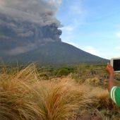 Rauchsäule über Urlaubsparadies