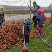 Spielplatzaktion fest in Kinderhand