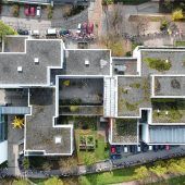 Anton-Heilingbrunner-Realschule: Eine bunte Kette für Toleranz