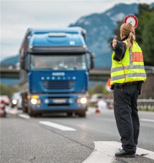 Bei einer Grenzkontrolle in Kiefersfelden hat die Polizei den 50-jährigen Syrer aufgegriffen. Foto dpa