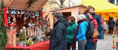 Besucherandrang beim Basar