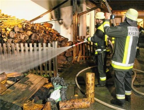 BrandinFrauendorf:Vier Wehrenrückten aus