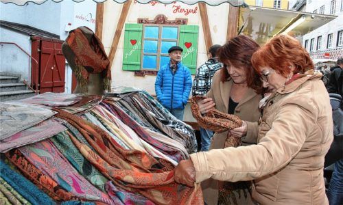 Bummeln, stöbern, ratschen –was gibt es schöneres an einem Sonntag? Fotos  auer